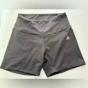 Ryderwear Womens Staple Scrunch Bum Shorts Size Medium Dark Gray Activewear